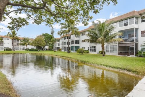 Condo in Lauderdale Lakes, Florida, 1 bedroom  № 1737784 - photo 22