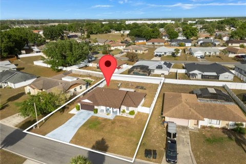 House in Kissimmee, Florida 3 bedrooms, 142.6 sq.m. № 1618802 - photo 22
