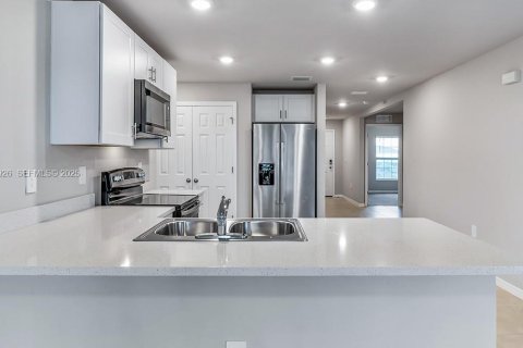 Villa ou maison à louer à LaBelle, Floride: 3 chambres № 1987500 - photo 3