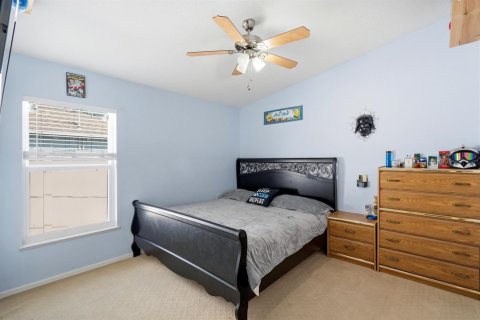 House in Port St. Lucie, Florida 4 bedrooms, 224.17 sq.m. № 2191055 - photo 30