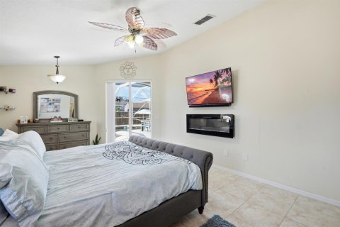 House in Port St. Lucie, Florida 4 bedrooms, 224.17 sq.m. № 2191055 - photo 26