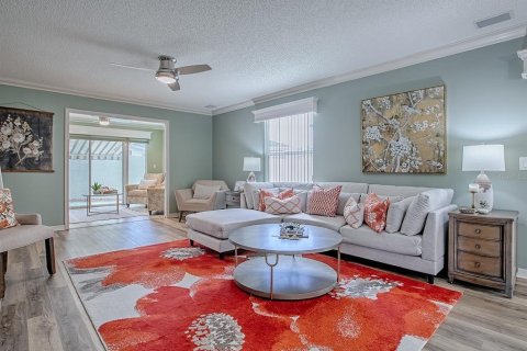 House in The Villages, Florida 2 bedrooms, 118.36 sq.m. № 1833427 - photo 4