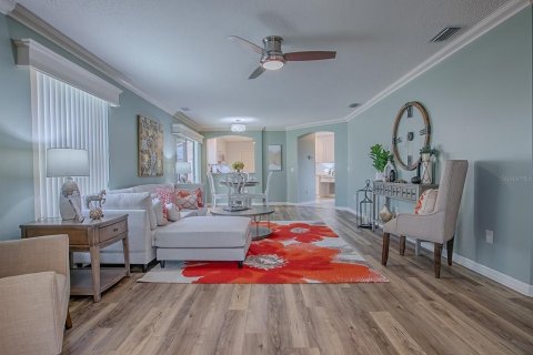 House in The Villages, Florida 2 bedrooms, 118.36 sq.m. № 1833427 - photo 8