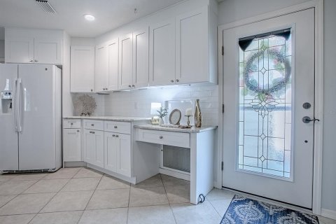 House in The Villages, Florida 2 bedrooms, 118.36 sq.m. № 1833427 - photo 11