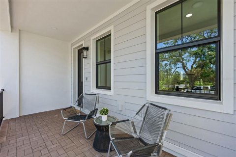 Купить таунхаус в Сент-Питерсберг, Флорида 3 комнаты, 217.39м2, № 1907820 - фото 25