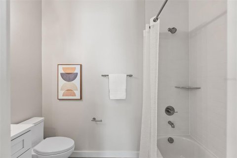 Купить таунхаус в Сент-Питерсберг, Флорида 3 комнаты, 217.39м2, № 1907820 - фото 19