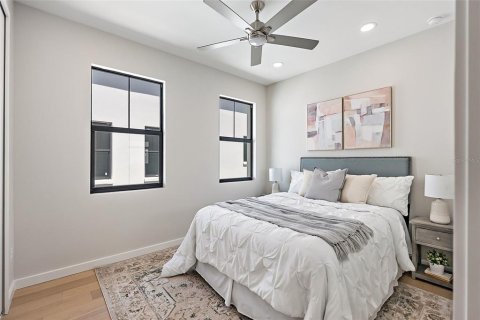 Купить таунхаус в Сент-Питерсберг, Флорида 3 комнаты, 217.39м2, № 1907820 - фото 9