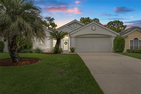 Casa en venta en Weeki Wachee, Florida, 3 dormitorios, 164.62 m2 № 1908070 - foto 1