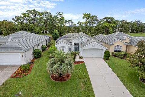 Casa en venta en Weeki Wachee, Florida, 3 dormitorios, 164.62 m2 № 1908070 - foto 2