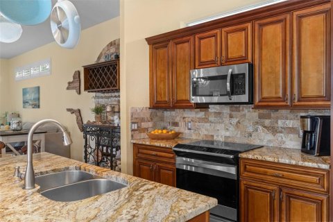 Casa en venta en Weeki Wachee, Florida, 3 dormitorios, 164.62 m2 № 1908070 - foto 22
