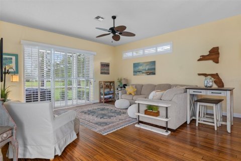 Casa en venta en Weeki Wachee, Florida, 3 dormitorios, 164.62 m2 № 1908070 - foto 14