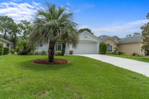 Casa en venta en Weeki Wachee, Florida, 3 dormitorios, 164.62 m2 № 1908070 - foto 3