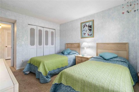 Condo in Cocoa Beach, Florida, 2 bedrooms  № 1720702 - photo 29