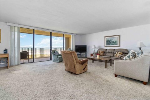 Condo in Cocoa Beach, Florida, 2 bedrooms  № 1720702 - photo 9