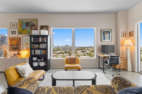 Condo in Miami, Florida, 2 bedrooms  № 1936237