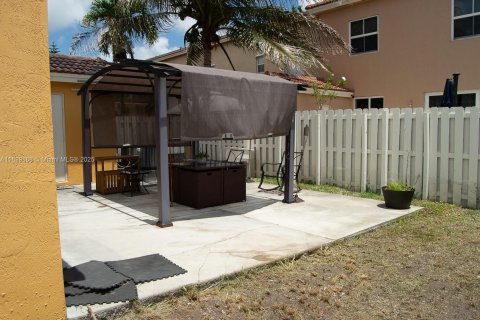 Adosado en venta en Homestead, Florida, 3 dormitorios, 128.02 m2 № 1797525 - foto 19