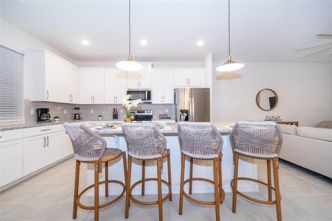 Adosado en alquiler en Kissimmee, Florida, 4 dormitorios, 199.28 m2 № 1688303 - foto 13