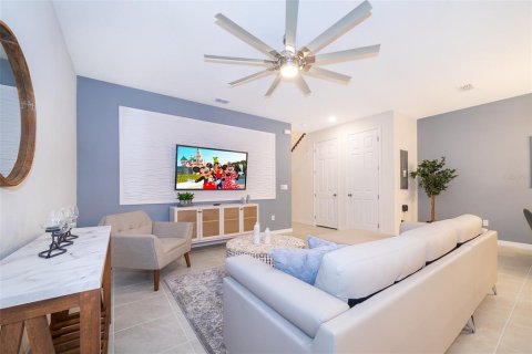 Townhouse in SOLARA RESORT in Kissimmee, Florida 4 bedrooms, 199.28 sq.m. № 1688303 - photo 14