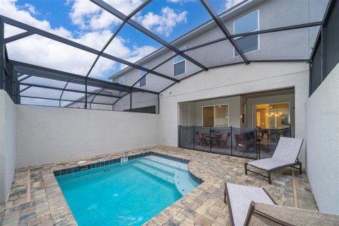 Townhouse in SOLARA RESORT in Kissimmee, Florida 4 bedrooms, 199.28 sq.m. № 1688303 - photo 2