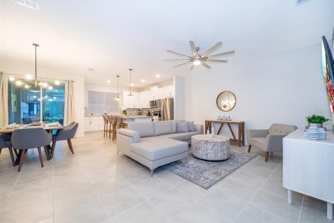 Adosado en alquiler en Kissimmee, Florida, 4 dormitorios, 199.28 m2 № 1688303 - foto 11