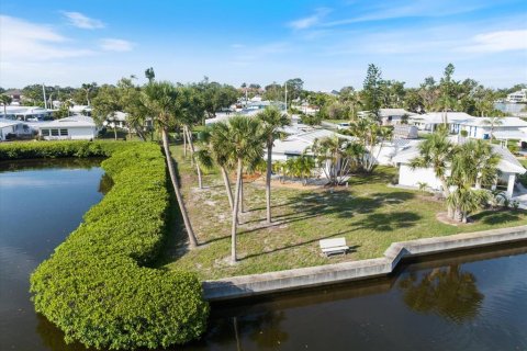 House in Nokomis, Florida 2 bedrooms, 112.78 sq.m. № 1793808 - photo 5