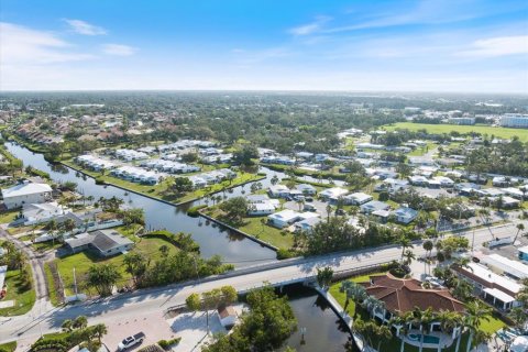 House in Nokomis, Florida 2 bedrooms, 112.78 sq.m. № 1793808 - photo 7