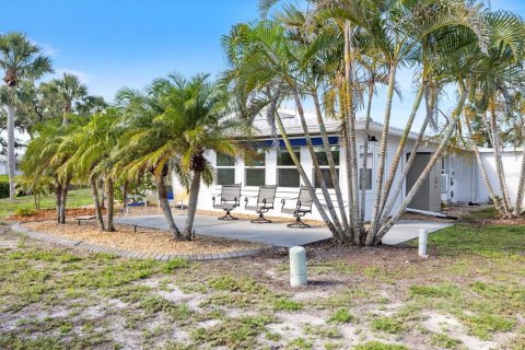 House in Nokomis, Florida 2 bedrooms, 112.78 sq.m. № 1793808 - photo 17