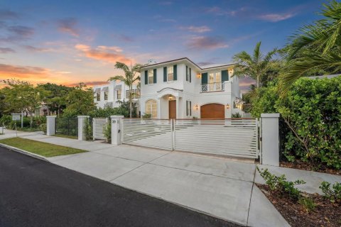 Villa ou maison à West Palm Beach, Floride 4 chambres, 338.81 m2 № 2432971