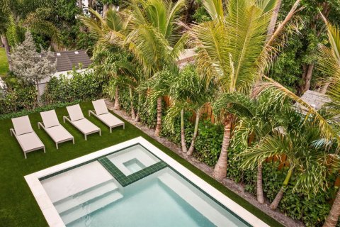 Villa ou maison à vendre à West Palm Beach, Floride: 4 chambres, 338.81 m2 № 2432971 - photo 4