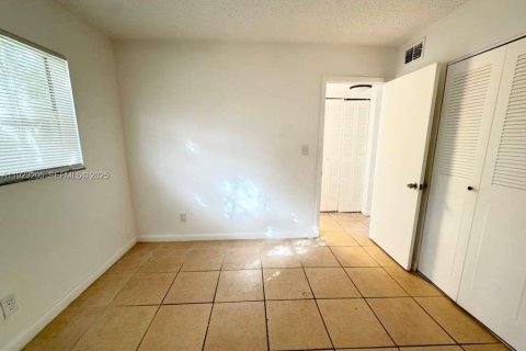 Copropriété à louer à Deerfield Beach, Floride: 2 chambres, 70.61 m2 № 1976842 - photo 8