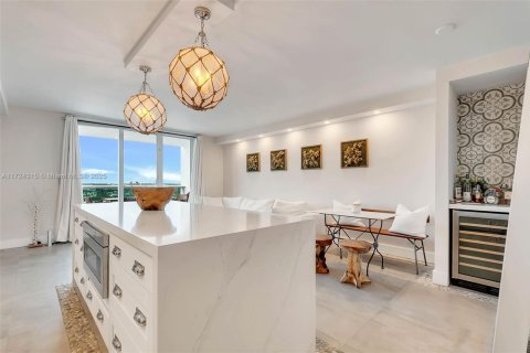 Copropriété à louer à Miami Beach, Floride: 2 chambres, 89.19 m2 № 1474519 - photo 2