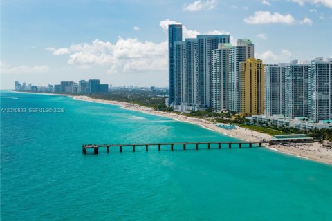 Condo à Sunny Isles Beach, Floride, 1 chambre  № 2091010