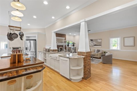 Casa en venta en Lutz, Florida, 4 dormitorios, 405.43 m2 № 1446693 - foto 10