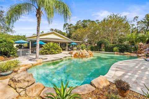 Casa en venta en Lutz, Florida, 4 dormitorios, 405.43 m2 № 1446693 - foto 2