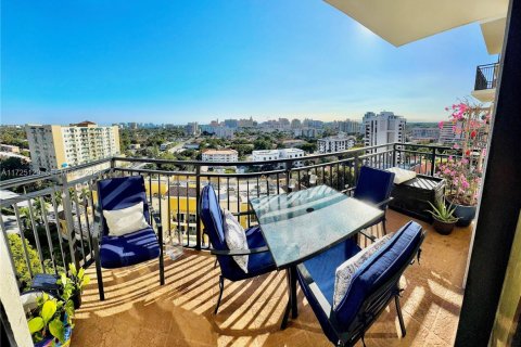 Condo in Coral Gables, Florida, 2 bedrooms  № 2091213 - photo 21