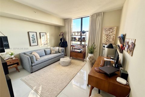 Condo in Coral Gables, Florida, 2 bedrooms  № 2091213 - photo 14