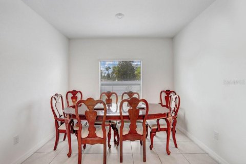 Villa ou maison à louer à Zephyrhills, Floride: 4 chambres, 192.59 m2 № 1886848 - photo 10