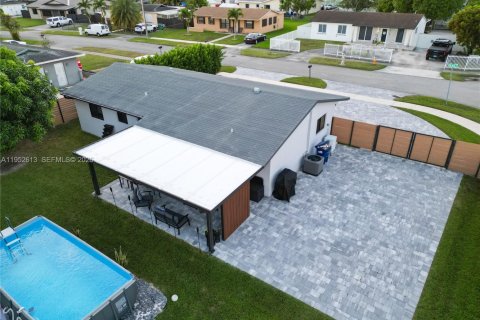 Купить виллу или дом в Майами, Флорида 3 спальни, 111.48м2, № 2008892 - фото 4