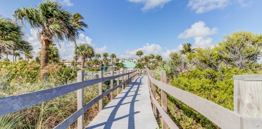 Casa en Fort Pierce, Florida 4 dormitorios, 154.59 m2 № 1074825