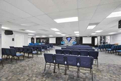 Propiedad comercial en venta en Tampa, Florida, 2820.51 m2 № 1572554 - foto 18