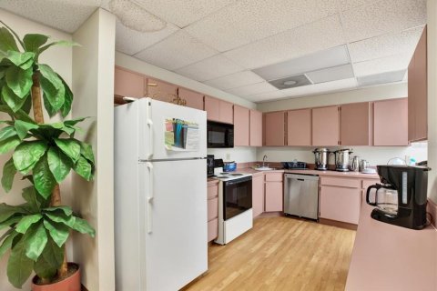 Propiedad comercial en venta en Tampa, Florida, 2820.51 m2 № 1572554 - foto 11