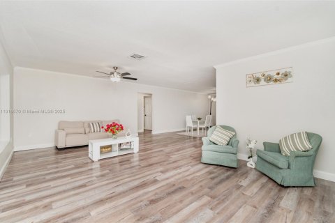 Casa en venta en North Port, Florida, 4 dormitorios, 159.42 m2 № 2054639 - foto 4