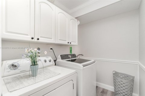 Casa en venta en North Port, Florida, 4 dormitorios, 159.42 m2 № 2054639 - foto 14