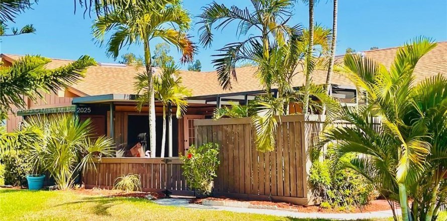 Villa ou maison à Fort Myers, Floride 2 chambres № 1746100