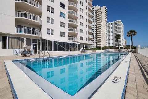 Condo in Daytona Beach Shores, Florida, 3 bedrooms  № 1533233 - photo 18