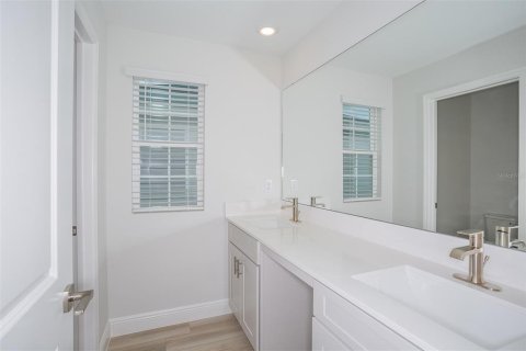Casa en venta en San Antonio, Florida, 5 dormitorios, 281.03 m2 № 1791701 - foto 28