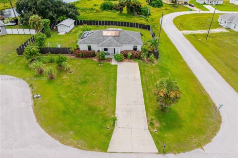 Casa en LaBelle, Florida 4 dormitorios № 2016230