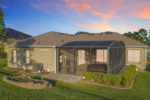 Villa ou maison à vendre à Leesburg, Floride: 2 chambres, 218.32 m2 № 2206903 - photo 3