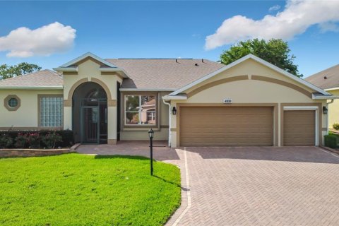 Villa ou maison à vendre à Leesburg, Floride: 2 chambres, 218.32 m2 № 2206903 - photo 1