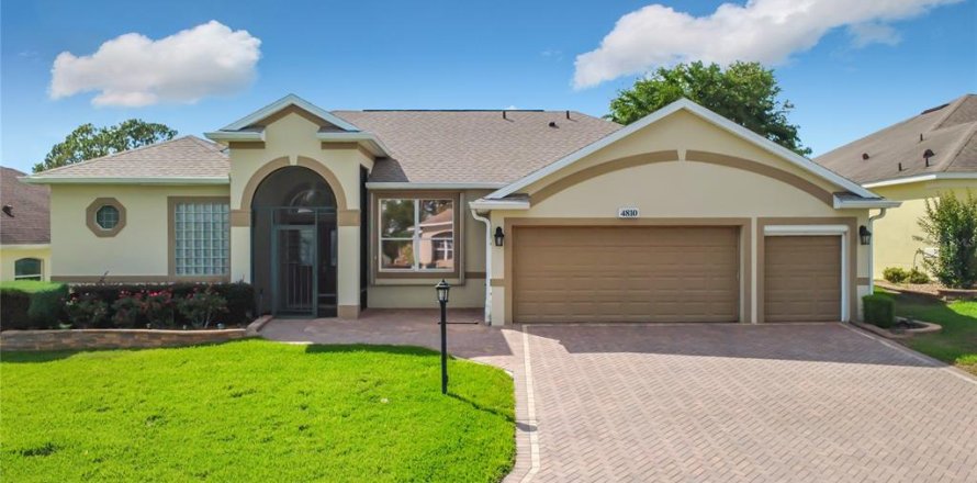 Villa ou maison à Leesburg, Floride 2 chambres, 218.32 m2 № 2206903